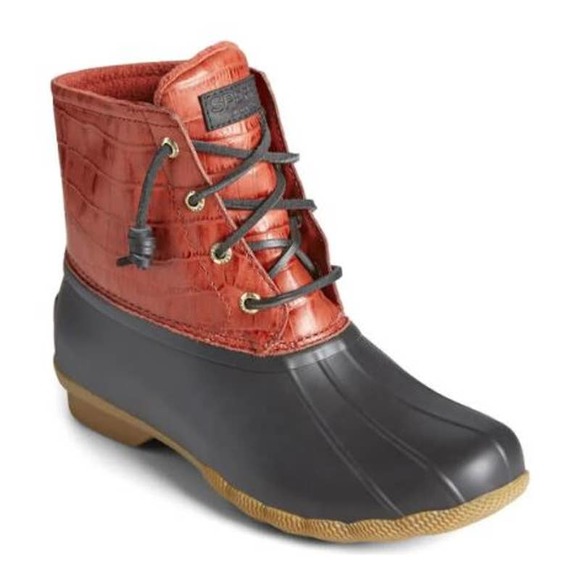 New SPERRY 6.5 Saltwater Snow Boot Duck Emboss Red Croc $120 - Picture 1 of 9
